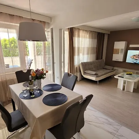 Gasthuis Katy 4*